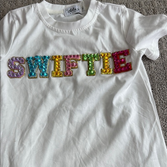 Lola + The Boys White and Purple Short Sleeve Tee - Picture 2 of 2